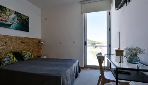 Economy Room (3)