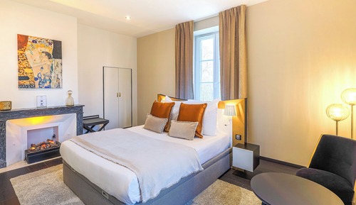Superior Double Room (Klimt)