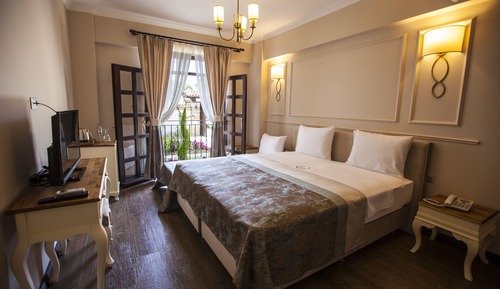Superior Triple Room