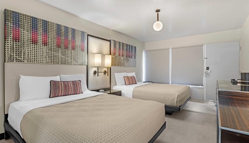 Standard Room, 2 Queen Beds, Non Smoking, Courtyard View