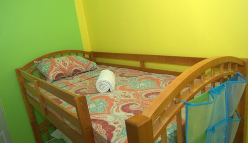 Shared Dormitory, Women only