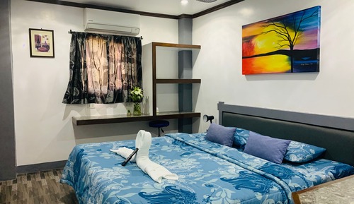 Luxury Condo, 1 King Bed, Ocean View, Poolside