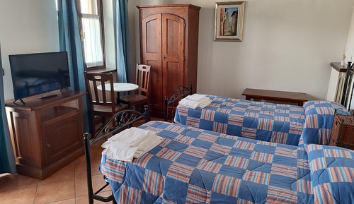 Classic Double Room, Private Bathroom (External)