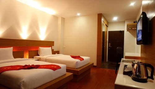 Cube Twin Room No Window