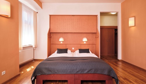 Standard Twin Room, Private Bathroom