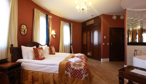 Presidential Apartment