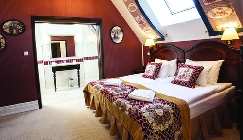 Royal Apartment