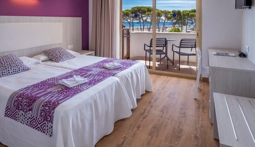 Double Room, Balcony, Sea View (2 Adults)