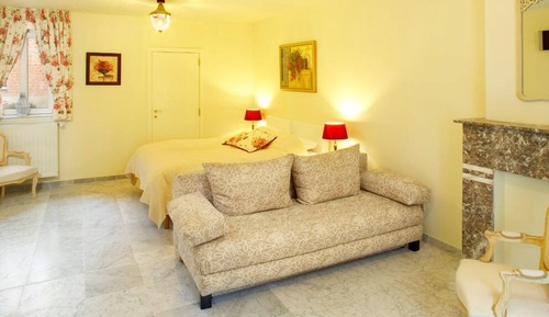 Family Room, Annex Building