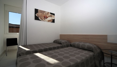 Family Apartment, 2 Bedrooms, Pool View, Poolside