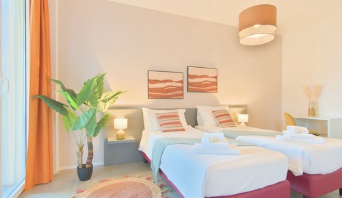 Standard Apartment, 3 Bedrooms, Non Smoking, Mountain View