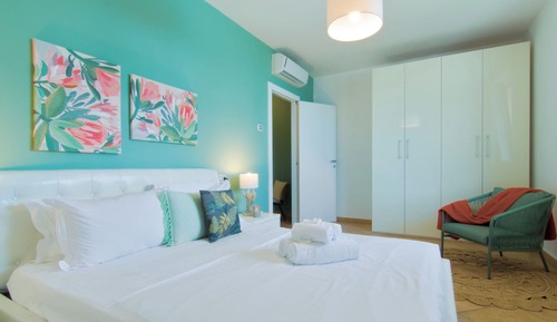 Superior Apartment, 2 Bedrooms, Lake View, Lakeside