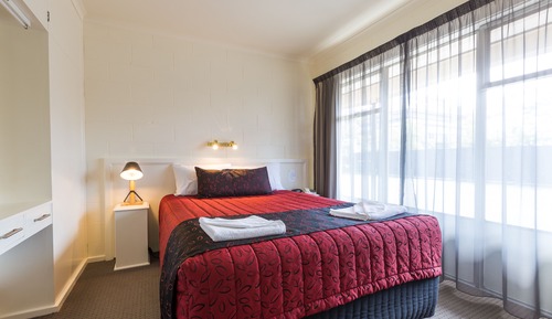 Economy One Bedroom Apartment 