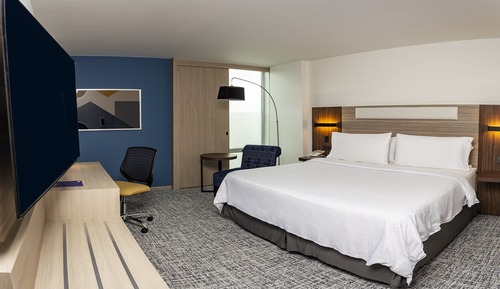 Standard Room, 1 King Bed, Mobility Accessible (Mobility)