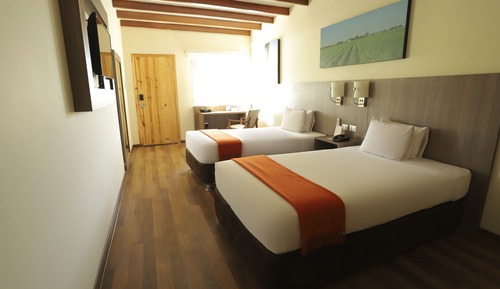 Superior Room, 1 Queen Bed, Garden View