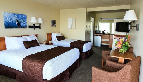 Queen w/ Twin Non Ocean View