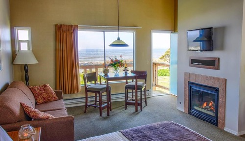 Room, 1 King Bed, Fireplace, Oceanfront