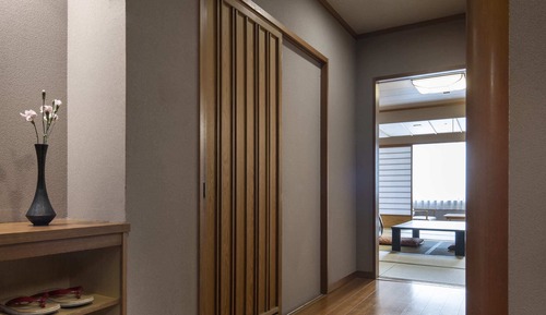 Deluxe Japanese Style Room (Main Building), Non Smoking, in-Room Dinner (Crab Course)