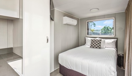 Double Bed Pod
