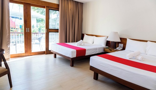 Deluxe Double Room, Garden View