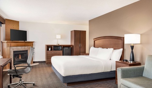 Suite, 1 King Bed, Non Smoking