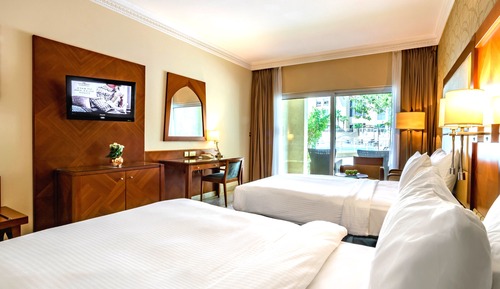 Standard Room, 2 Twin Beds, Pool View