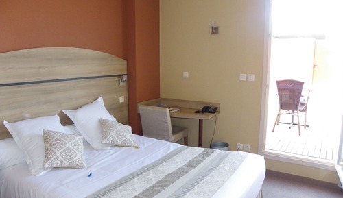 Single Room, Terrace