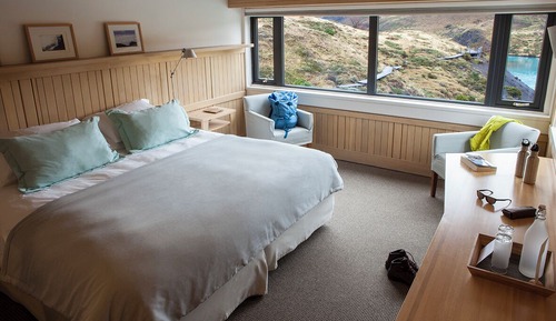 Room, River View