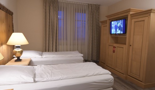 Basic Twin Room, Kitchenette