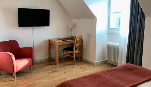 Economy Room, Shared Bathroom