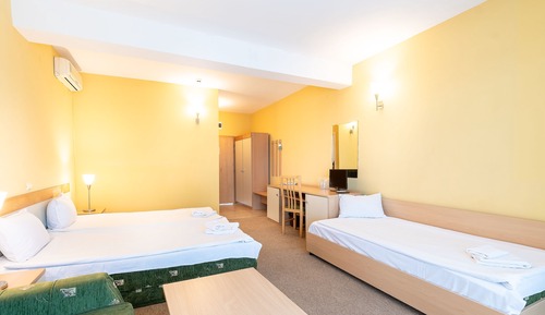 Standard Triple Room, Balcony, Sea View