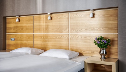 Superior Room, Lake View