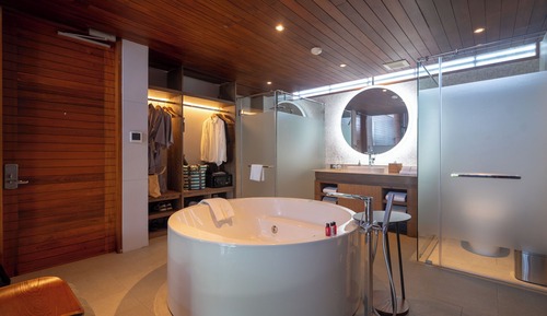 Duplex grand pool villa