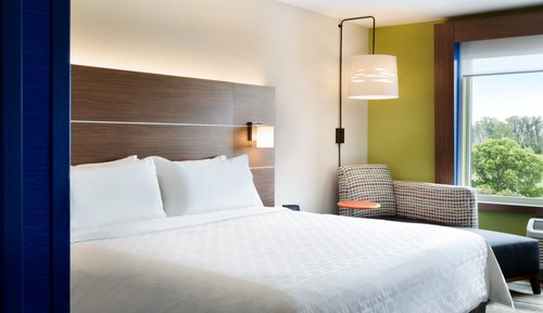Standard Room, 1 King Bed