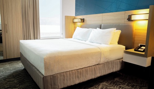 Suite, 1 King Bed (Mobility Accessible, Tub)