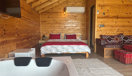 Family Tree House, 1 Bedroom, Smoking, River View