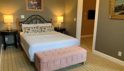 Classic Suite, 1 Queen Bed, Non Smoking