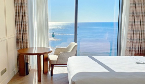 Deluxe Ocean View Twin