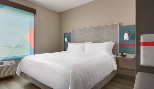 Standard Room, 1 King Bed, Accessible (Hearing)