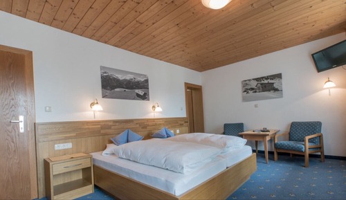 Basic Double Room