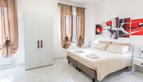 Double or Twin Room (Camera 1)