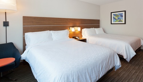 Suite, 2 Queen Beds, Accessible (Comms Accessible. Roll-In Shower)