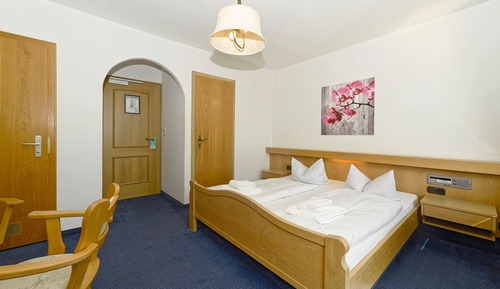 Basic Double Room