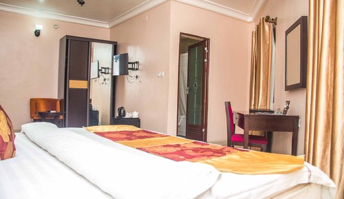 Presidential Suite, Multiple Beds
