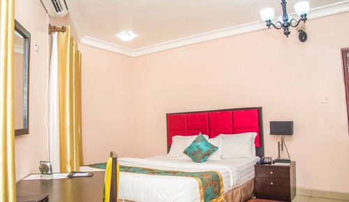 Deluxe Room, 1 King Bed