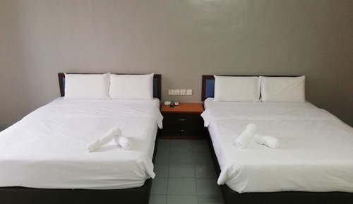 Family Room (Deluxe)