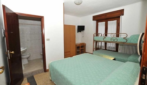 Quadruple Room, Multiple Beds, Non Smoking