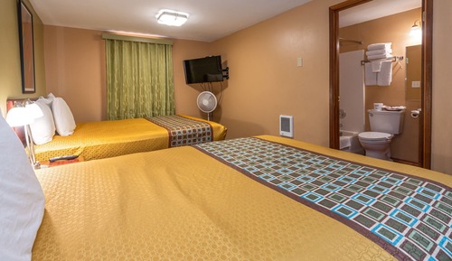 Economy Double Room, 2 Queen Beds