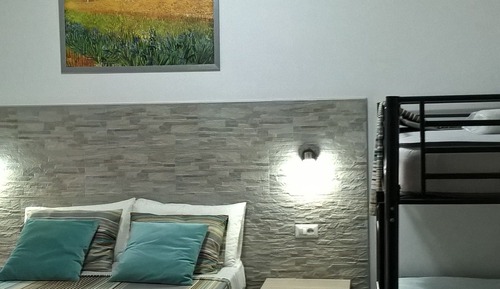 Family Studio (Via A.M. Bandini, 10)