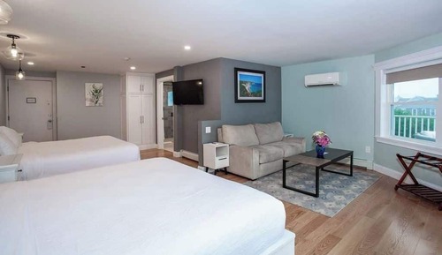 Ackurs Room in The 1661 Inn